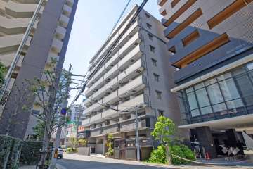 エスリード東梅田の外観（南東側から）