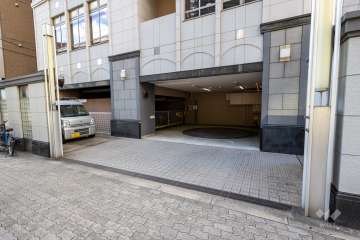 駐車場の出入り口