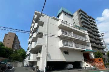 中津グリーンハイツの外観(南東側から)