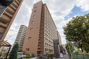 中津リバーサイドコーポC棟の外観（北東側から）