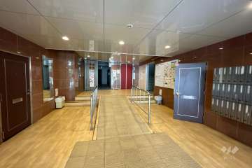 エントランスホール