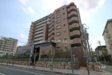 エントランス棟（北東側から）
