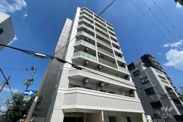 エステムコート新梅田の外観(南西側から)