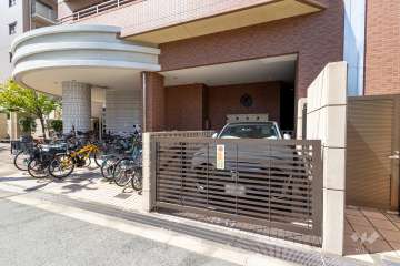 敷地内駐車場（屋外平面式）