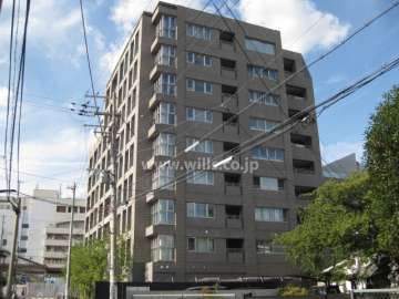 プラウド芦屋フロントの外観（南西側から）