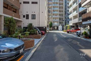 敷地北側の前面道路　