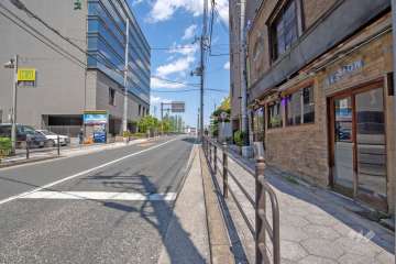 敷地北西側の前面道路　