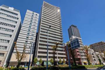 ローレルタワー南森町ル・サンクの外観（南西側から）