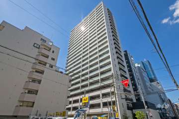 ローレルタワー南森町ル・サンクの外観（北東側から）