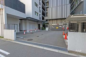 駐車場の出入り口