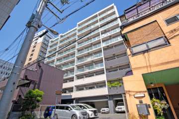 エスリード大阪梅田リュクスの外観（南西側から）