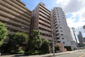 エステムコート梅田茶屋町の外観（北東側から）