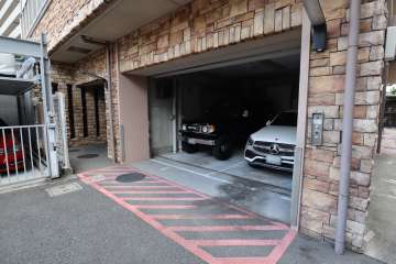 敷地内駐車場（屋内平面式）