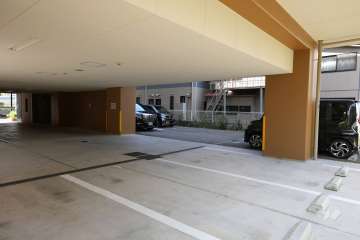 敷地内駐車場（屋内平面式）