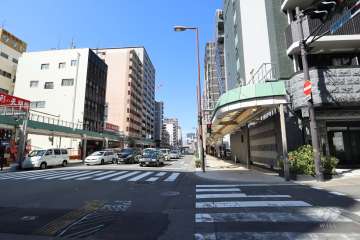 敷地西側の前面道路（松屋町筋）