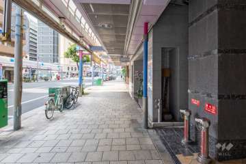 敷地西側の前面道路　