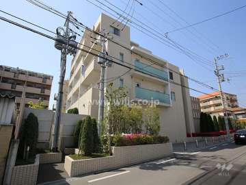 プラウド豊中南桜塚の外観(北東側から)