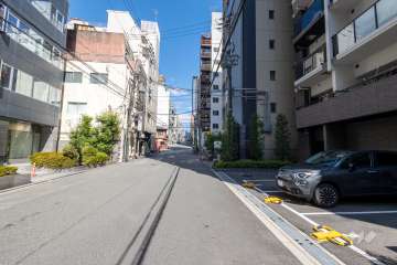 敷地北側の前面道路