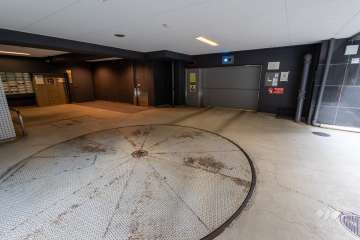 敷地内駐車場（屋内機械式）