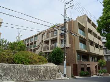 サンメゾン千里藤白台エルドの外観（北西側から）