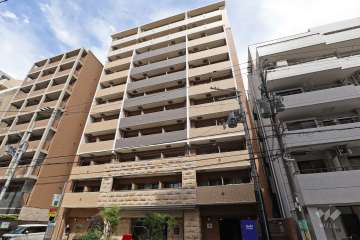 プレサンス上町台東平の外観（南西側から）