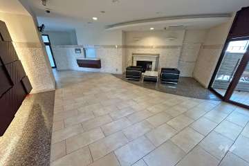 エントランスホール