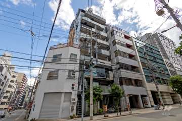 都住創カレンズの外観（南西側から）