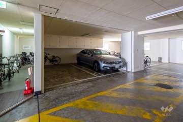 敷地内駐車場（屋内平面式）