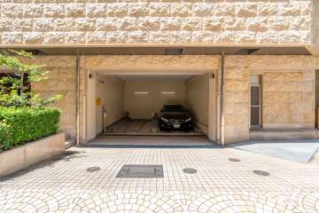 敷地内駐車場（屋内機械式）