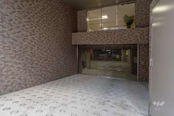 駐車場の出入り口（リングシャッター付き）