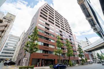 サンコービル船場の外観（南西側から）