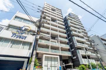 レジェンドール心斎橋EASTの外観（南西側から）