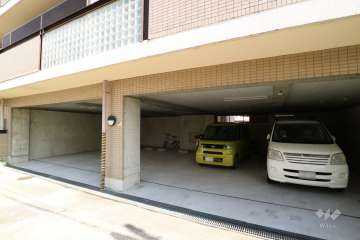 敷地内駐車場（屋内平面式）