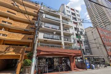 クローバーハイツ第2大手前の外観（南西側から）