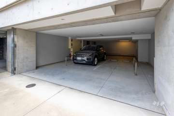 敷地内駐車場（屋内平面式）