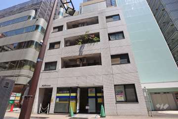 浜松町マンションの外観(南側から)