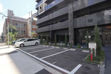 敷地内駐車場（屋外平面式）
