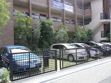 敷地内駐車場