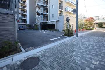 敷地内駐車場の出入口