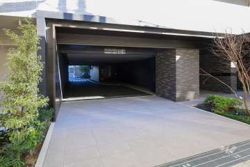 駐車場の出入口