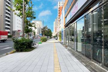 敷地北西側の前面道路