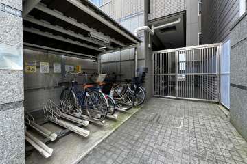 駐輪場（屋根あり）