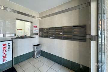 エントランスホール