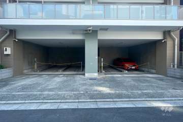 敷地内駐車場（屋内機械式）