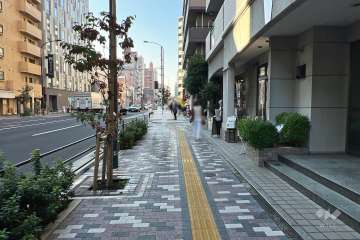 敷地南側の前面道路