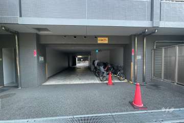 駐車場の出入り口