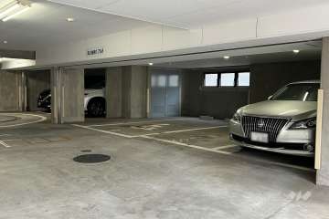 敷地内駐車場（屋内平面式）