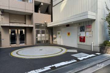 敷地内駐車場（屋内機械式）