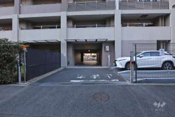 駐車場の出入り口