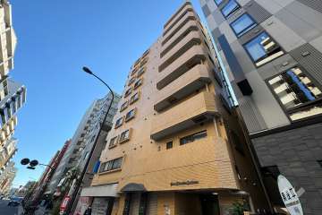 ライオンズマンション浅草の外観（北西側から）